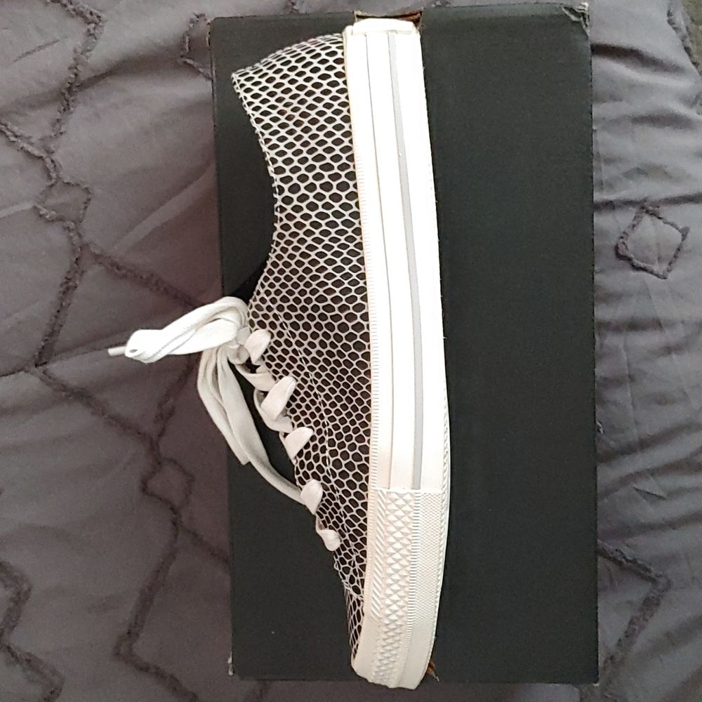 Converse Snake print